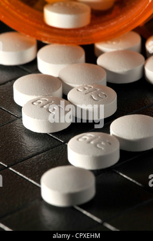 Tramadol 50mg tablets, generic for Ultram 50mg tablets, is used to relieve moderate to moderately severe pain. Stock Photo