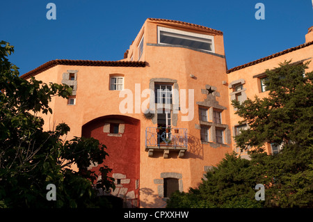 Italy, Sardinia, Olbia Tempio province, the Emerald Coast (Costa Smeralda) Porto Cervo, house Stock Photo