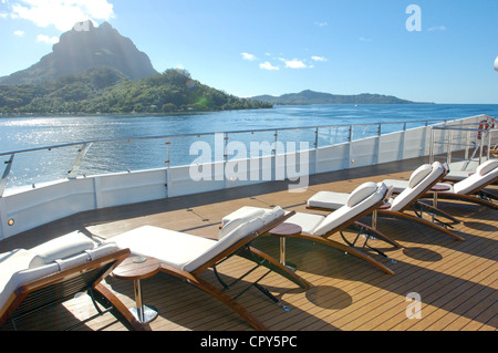 France, French Polynesia, Society Archipelago, Leeward Islands, cruise on the luxury 30 cabins yacht Tia Moana Stock Photo