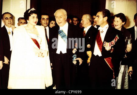Soraya, 22.6.1932 - 25.10.2001, Queen consort of Iran 1951 - 1958, with the Shah and the German President Theodor Heuss, 1950s, Stock Photo