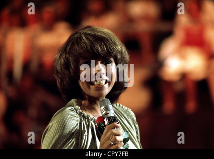 Sheer, Ireen, * 25.2.1949, German-British Schlager singer, portrait, during a show, 1977, Stock Photo