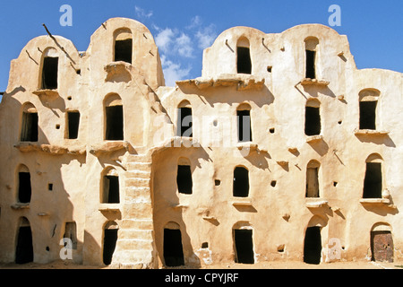 Tunisia, Ksar Ouled Soltane, former fortress and its 400 Ghorfas Stock Photo