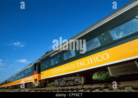 Mexico, Sinaloa State, El Fuerte, departure of El Chepe Train to Chihuahua, the last passenger train of Mexico Stock Photo