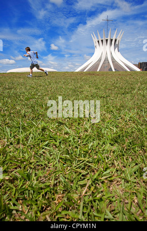 Brazil, Brasilia, UNESCO World Heritage, Metropolitana Nossa Senhora Aparecida cathedral by architect Oscar Niemeyer Stock Photo