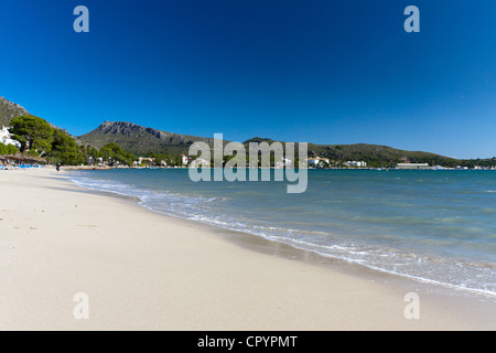 The sandy beach Platja de Llenaire in Puerto Pollensa, Majorca, Balearic Islands, Spain, Europe Stock Photo