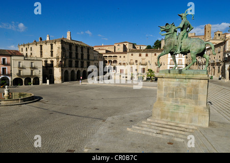 Plaza Mayor square with Francisco Pizarro monument, Trujillo, Extremadura, Spain, Europe Stock Photo