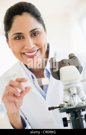 USA, New Jersey, Jersey City, Scientist in laboratory Stock Photo