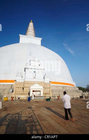 Ruvanvelisaya Dagoba, Anuradhapura, (UNESCO World Heritage Site), North Central Province, Sri Lanka Stock Photo