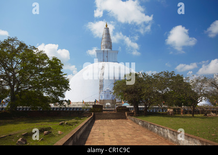 Ruvanvelisaya Dagoba, Anuradhapura, (UNESCO World Heritage Site), North Central Province, Sri Lanka Stock Photo