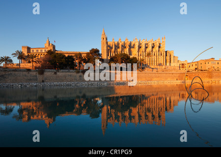 Almudaina Palace, La Seu Cathedral, Parc de Mar, Palma de Majorca, Majorca, Balearic Islands, Spain, Europe Stock Photo