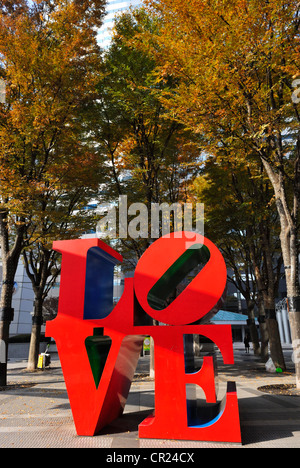 LOVE installation by Robert Indiana, Tokyo Shinjuku Ku, Japan JP Stock Photo