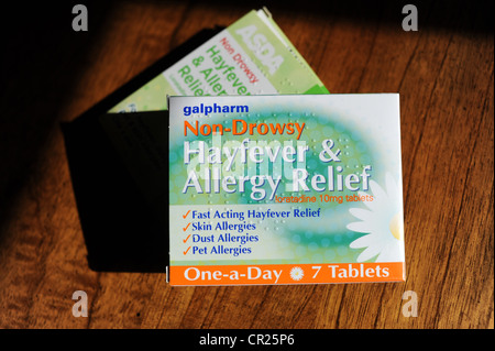 Galpharm Non drowsy Hay Fever and Allergy Relief 10mg tablets to take one a day UK Stock Photo