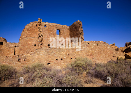 The sandstone walls of the Anasazi great house of Pueblo Bonito, Chaco Canyon National Historical Park, New Mexico Stock Photo