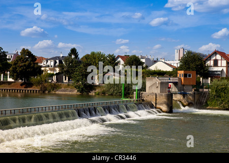 France, Val de Marne, Champigny sur Marne, the dam on the Marne Stock Photo