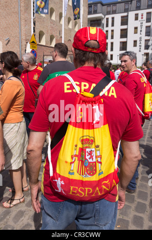 GDANSK,POLAND-JUN 12: italian fans light a benagala in the city of gdnask the evening before italy spain match of Eurocup 2012 the 12th  june 2012 in Gdansk,Poland Stock Photo