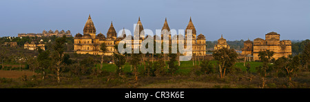 India, Madhya Pradesh State, Orchha, chattris (chhatri) or cenotaphs of the kings of Bundela Dynasty, also called the prince's Stock Photo