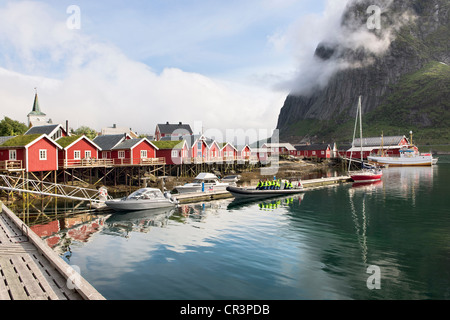 Fishing boats and fishermen's houses, Lofoten, Norway, Scandinavia, Europe Stock Photo