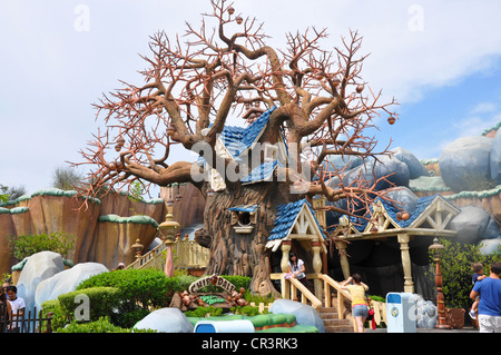 Families enjoying Chip 'n Dale's Tree House in Mickey's Toontown, Disneyland, Anaheim, California Stock Photo