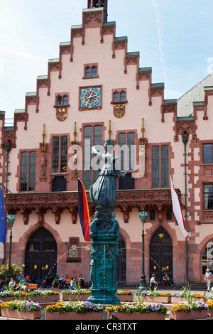 Statue of Lady Justice in front of the city hall, Roemerberg square, Frankfurt am Main, Hesse, Germany, Europe Stock Photo