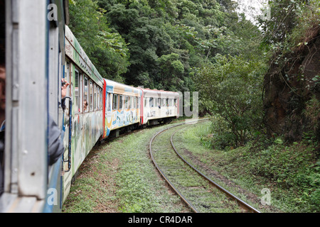 Vista aerea da Rodovia BR-277 - liga as cidades de Paranagua e Curitiba  Stock Photo - Alamy