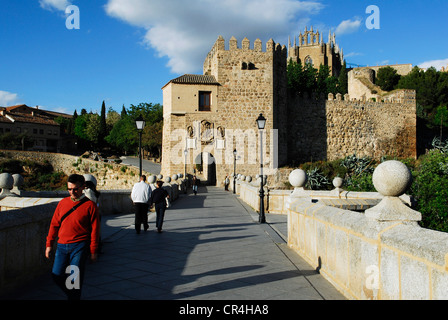 Spain, Castile-La Mancha, Toledo, the fortified bridge of Saint Martin Stock Photo