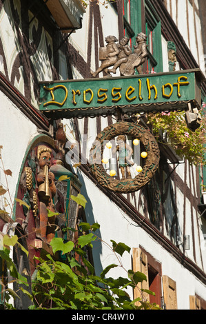 Drosselhof wine bar, Drosselgasse, Rudesheim, Rhine Gorge, Germany ...