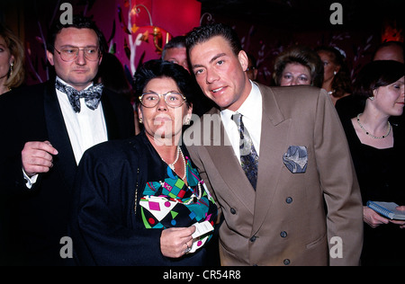 Van Damme, Jean-Claude, * 18.10.1960, Belgian actor, half length, with his mother Eliana Van Varenberg, 1992, Stock Photo