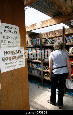 Honesty Box book shop Hay-on-Wye Powys Wales UK Stock Photo