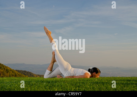 OmStars – Page 18 – Online yoga classes for beginners and advanced yogis