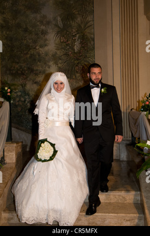 Egypt, Cairo, rich Egyptian wedding at the Sheraton Stock Photo - Alamy