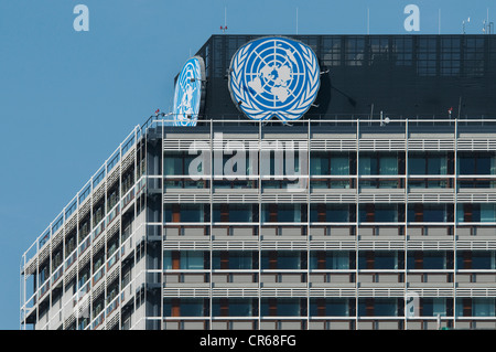 UN building with logo of the United Nations, Langer Eugen, building in the former government district of Bonn Stock Photo
