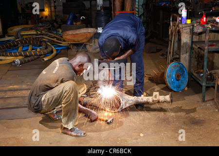 Mechanics welding, Manyemen, Cameroon, Africa Stock Photo