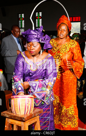 Woman during the collection, wedding, Bamenda, Cameroon, Africa Stock Photo