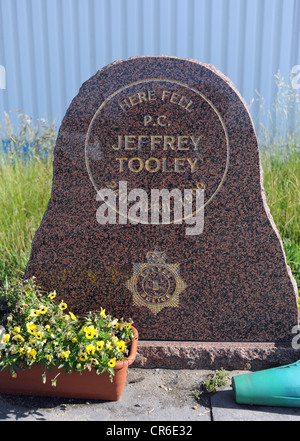 Memorial to policeman PC Jeffrey Tooley who died when he was knocked down on the A259 road Shoreham in 1999 UK Stock Photo