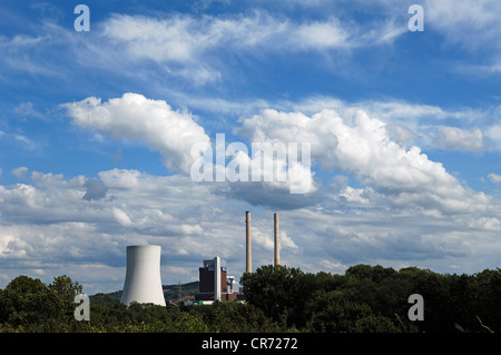 Heilbronn Power Station, a coal-fired power plant under a cloudy sky near Heilbronn, Baden-Wuerttemberg, Germany, Europe Stock Photo