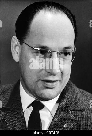 Gysi, Klaus, 3.3.1912 - 6.3.1999, German politician (SED), East German Minister for Culture 1966 - 1973, portrait, 1966, ,