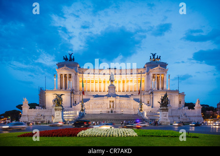 Altare della Patria  also called Monumento Nazionale a Vittorio Emanuele II (National Monument to Victor Emmanuel II) in Rome Stock Photo