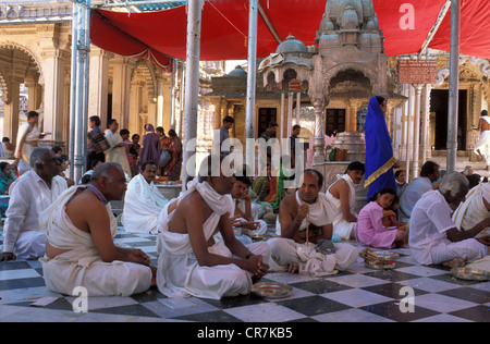 India, Gujarat State, Palitana, Shatrunjaya Hill, one of the main sacred places of the Jainism, faithful people Stock Photo