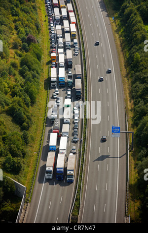 truck in traffic jam Stock Photo - Alamy