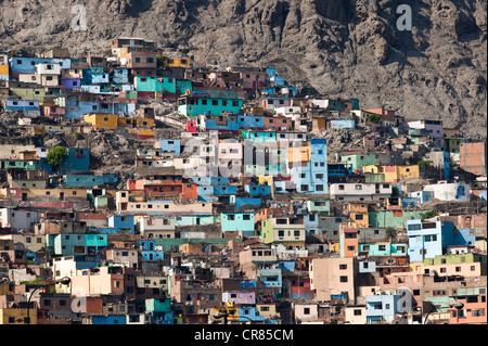 Peru, Lima, historic centre UNESCO World Heritage, the popular neighborhood of Rio Rimac and colorful houses Stock Photo