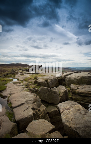 Stanage Edge in the Peak District. The longest gritstone edge in England. Near Hathersage, Derbyshire, UK Stock Photo