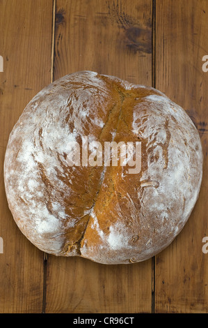 Homemade potato bread made from sourdough, wheat flour, rye flour, yeast and floury potatoes Stock Photo