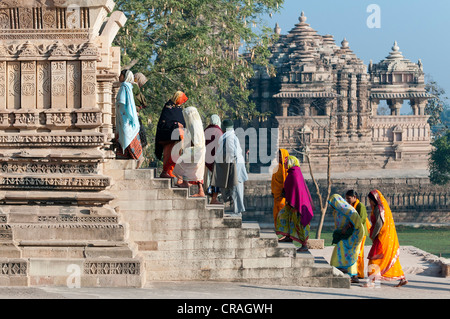 Indian visitors group, Khajuraho, UNESCO World Heritage Site, Madhya Pradesh, India, Asia Stock Photo