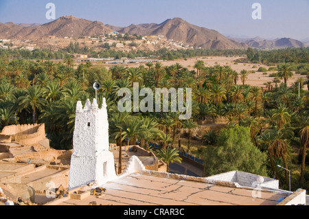 Mosque and stone houses in the village of Djanet, Algeria, Africa Stock Photo