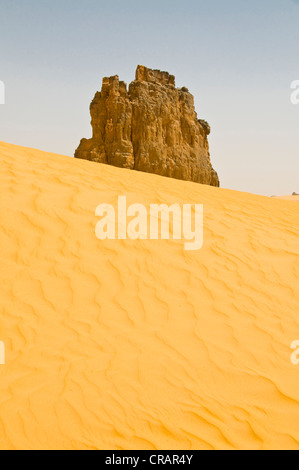 Rock in the Sahara Desert, La vache qui pleure, Algeria, Africa Stock Photo