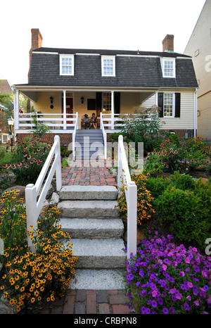 Ramsey House, oldest house in Alexandria, now visitor centre, old town of Alexandria, Virginia, United States of America, USA Stock Photo