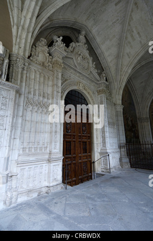 Gothic cloister of the cathedral of Toledo, Castilla La Mancha, Spain Stock Photo