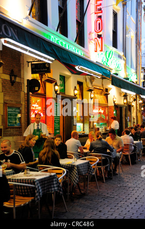 Restaurant Chez Leon in the evening, Rue des Bouchers, Beenhouwersstraat, city centre, Brussels, Belgium, Benelux Stock Photo