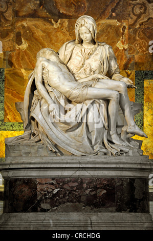 Pieta, sculpture by Michelangelo Buonarroti in St. Peter's Basilica, Vatican City, Rome, Lazio region, Italy, Europe Stock Photo