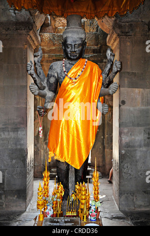 Vishnu, a Hindu god, stone sculpture, altar in the temple complex of Angkor Wat, Siem Reap, Cambodia, Asia Stock Photo